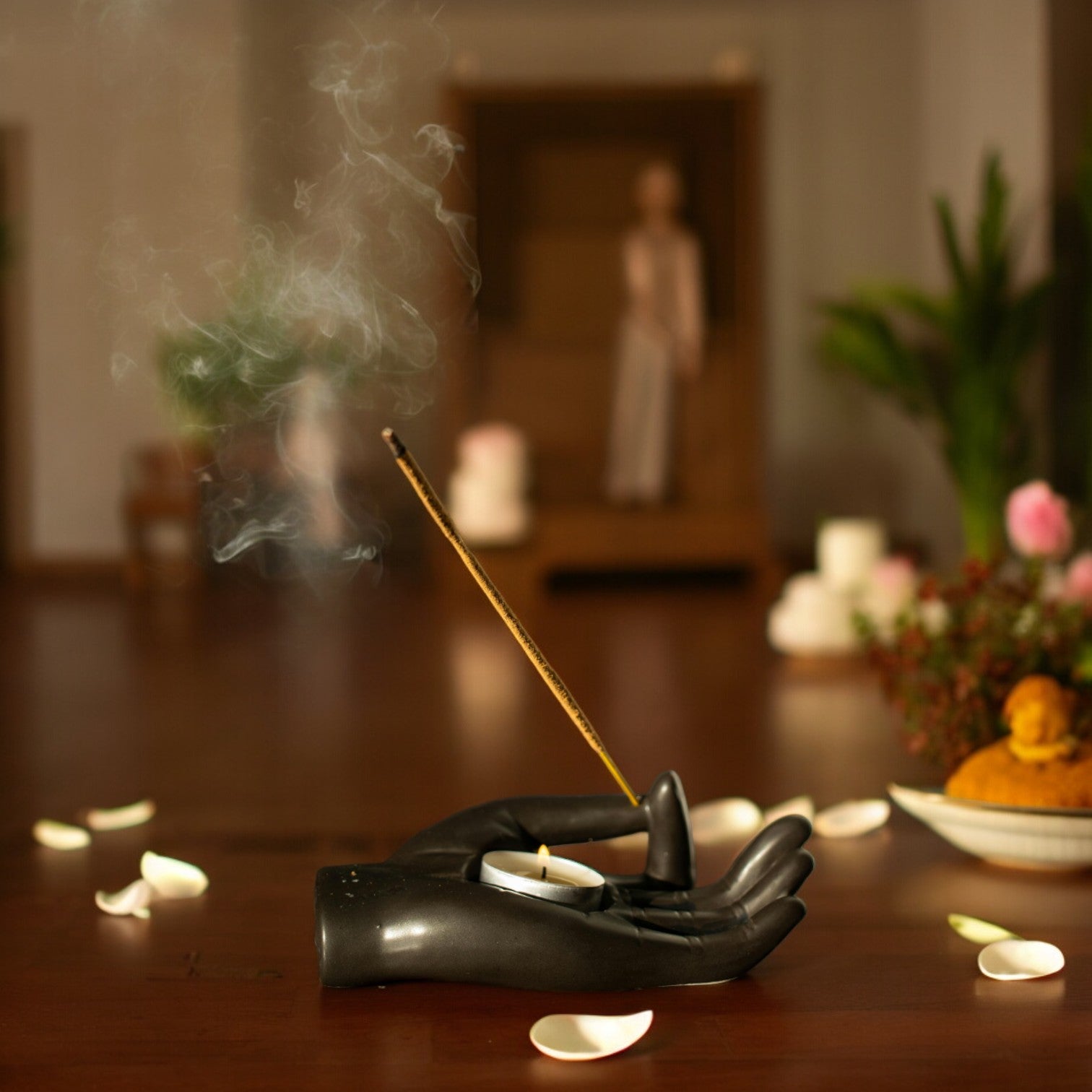 Calming Night Bloom Secondary image