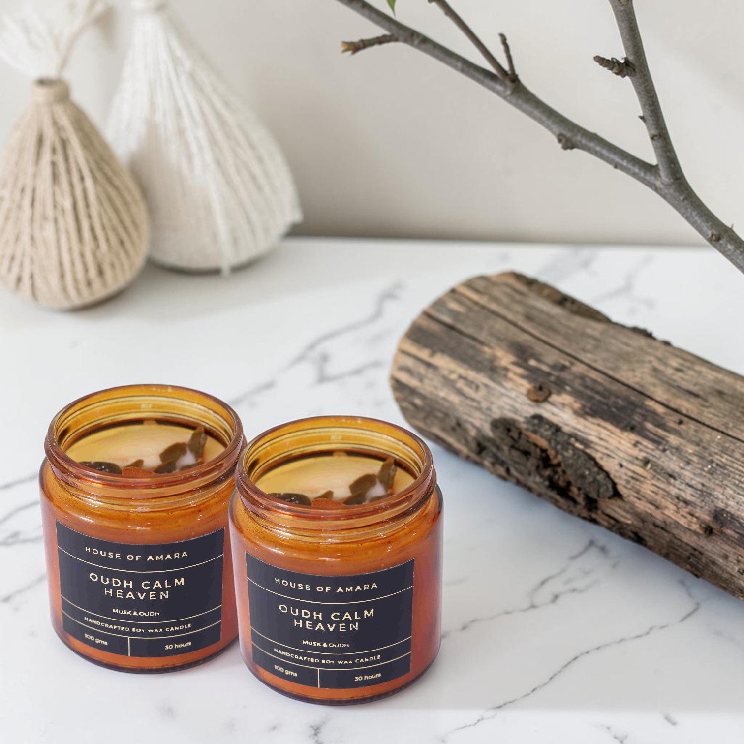 Oudh Heaven Luxurious Oudh Travel Candle Secondary image