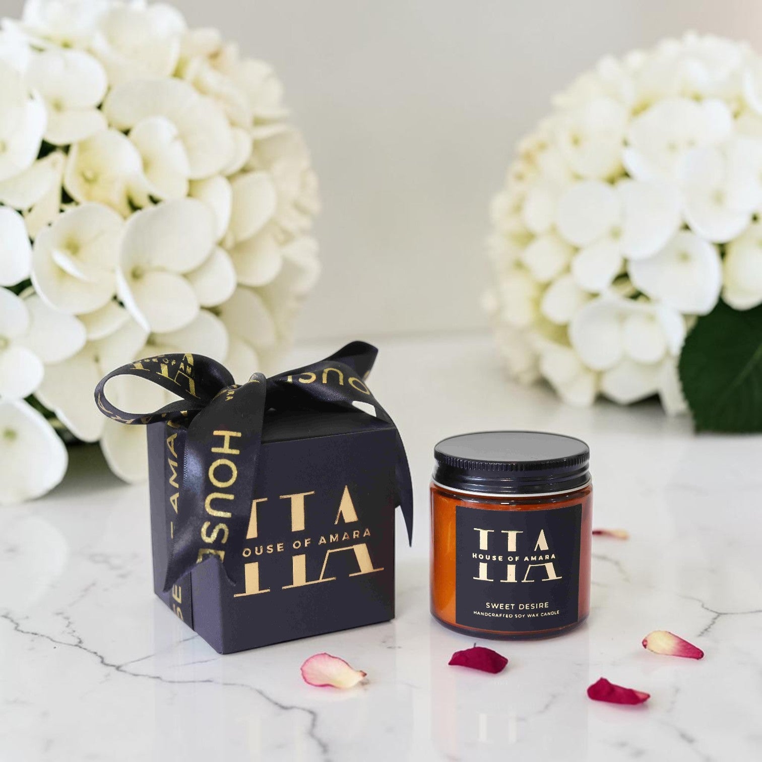 Sweet Desire – Floral Scented Candle (100g) Main image