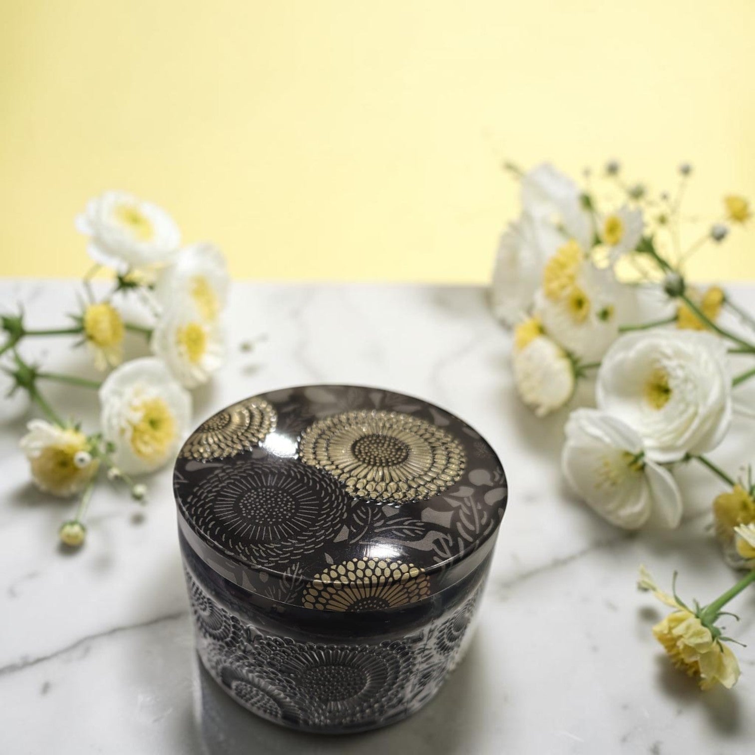 Citrus Breeze Classic Candle 130g